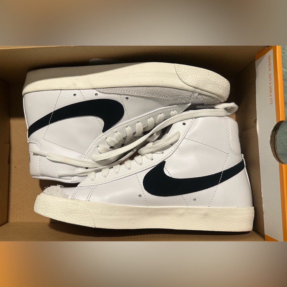 Women’s Nike Blazer Mid ‘77